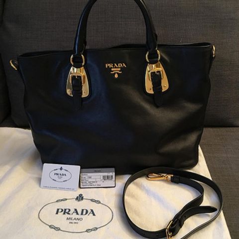 Nytt og brukt annonser med søkeordet Prada veske | FINN Torget Prada veske sort skinn | FINN.no