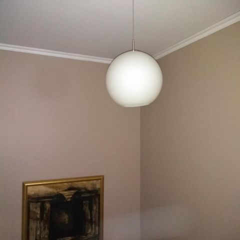 Blått lys som kan henges opp | FINN.no Lys snor med 40 LED lys (snøballer) IKEA Stråla | FINN.no