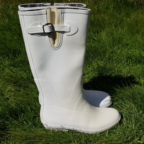 Brukte hvite Viking Askim kadett classic nedbrettede Brukte hvite Viking Askim kadett classic nedbrettede