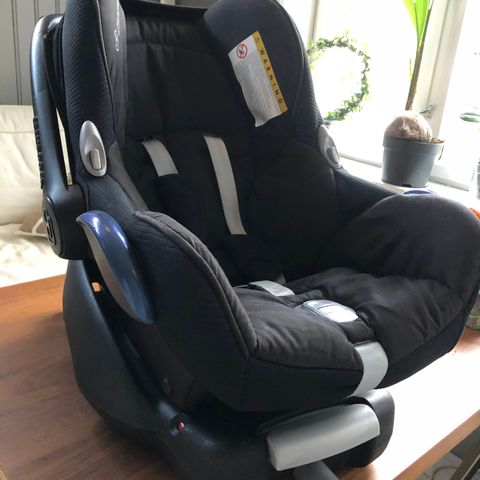 Snøløvgenser (M) Denim. Merinoull | FINN.no Snøløvgenser (M) Denim. Merinoull | FINN.no