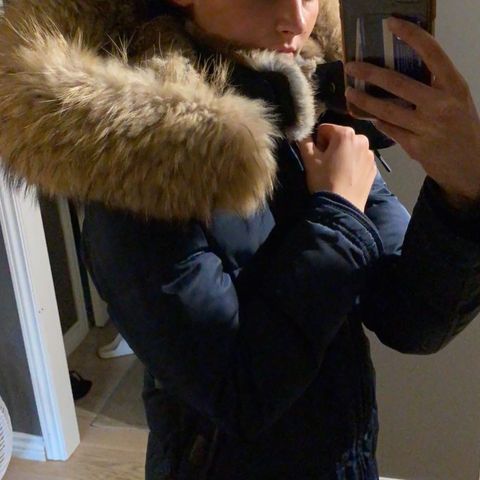 Helt ny sort Pajar Panther. Str. XL(L ) Porto inkl. | FINN.no Helt ny Pajar Panther faux fur jakke | FINN.no