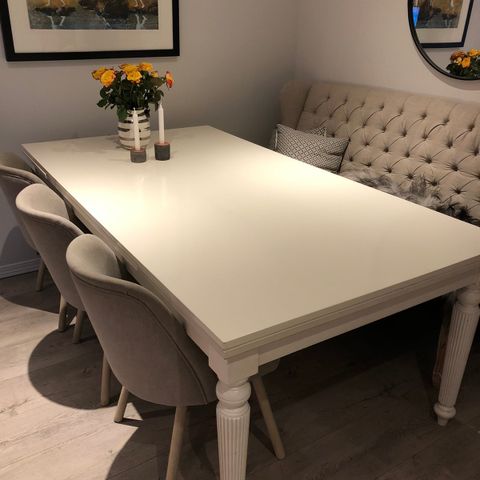 Verona spisebordBrooklyn stoler grå. | FINN.no Verona spisebordBrooklyn stoler grå. | FINN.no
