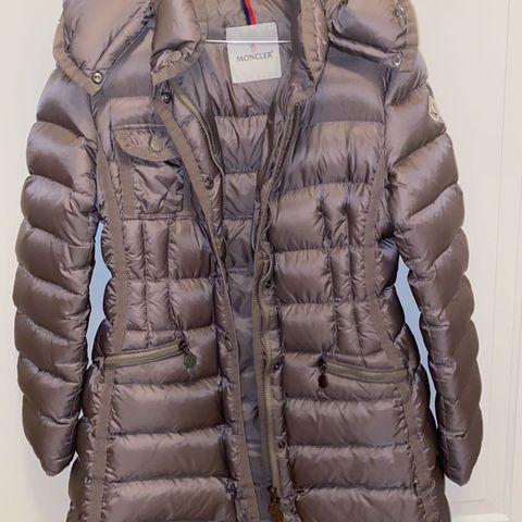 Moncler Tati jakke med belte | FINN.no Moncler Tati jakke med belte | FINN.no