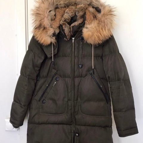 Cedrico monet parkas | FINN.no Cedrico jakke, olivengrønn, Xs | FINN.no