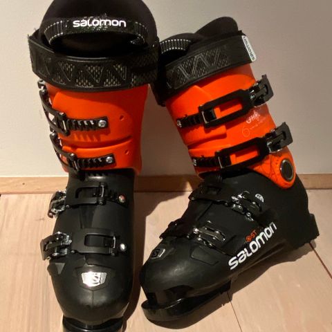 Tøff slalom skidress ( jakke og bukse ) til gutt. | FINN.no Tøff slalom skidress ( jakke og bukse ) til gutt. | FINN.no