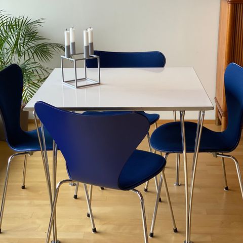 Super Ellipse spisebord, hvit 100x150 cm | FINN.no Haslev Symphony 76 spisebord utstilt modell | FINN.no
