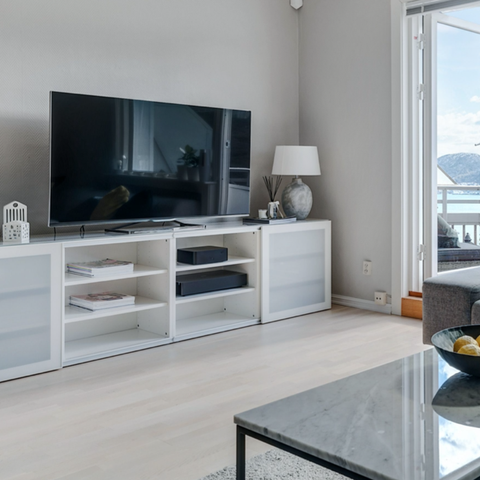 Moderne møbler NEO hvit høyglans | FINN.no Moderne møbler NEO hvit høyglans | FINN.no