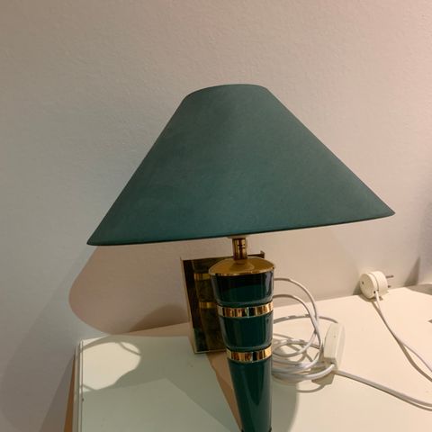 NB ny pris! Gamle lamper i messing med glasskjerm og skinn NB ny pris! Gamle lamper i messing med glasskjerm og skinn