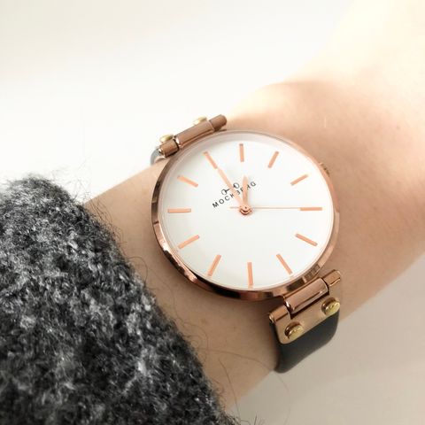 Mockberg: Vilde Klokke Skinnrem 34 mm | FINN.no Mockberg: Vilde Klokke Skinnrem 34 mm | FINN.no