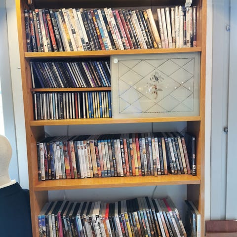 يخدع رجل مكبر الصوت لماذا ا ikea cd hylle kmeco org