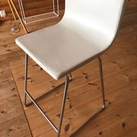 Stol IKEA | FINN.no 1stk IKEA Stol Bernhard Hvit Skinn | FINN.no