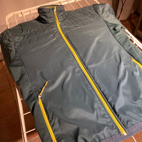 NY Lundhags Kuut Hybrid jacket man størrelse XL ,fantastisk NY Lundhags Kuut Hybrid jacket man størrelse XL ,fantastisk