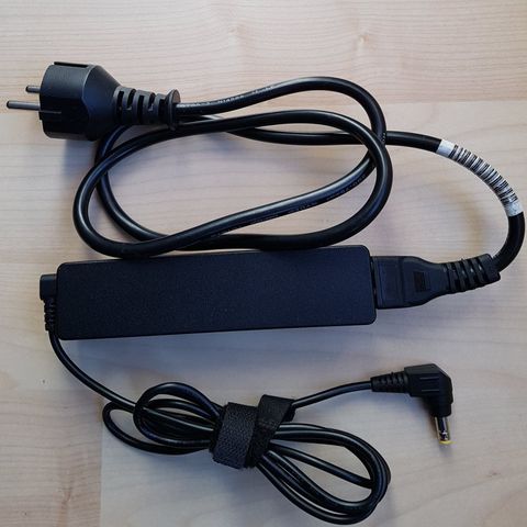 NY Lenovo AC Adaptor USB C | FINN.no NY Lenovo AC Adaptor USB C | FINN.no