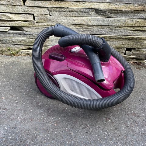 Støvsuger delestøvsuger | FINN.no Støvsuger delestøvsuger 1400W | FINN.no