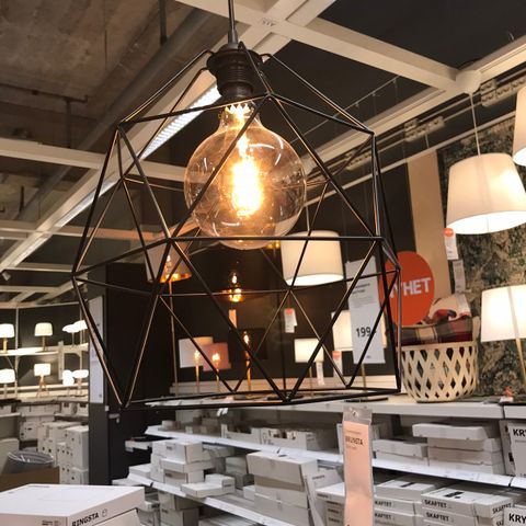 Ny taklampe selges | FINN.no NY PRIS!! Moderne lampe sett, designed by Mr.Marc. | FINN.no
