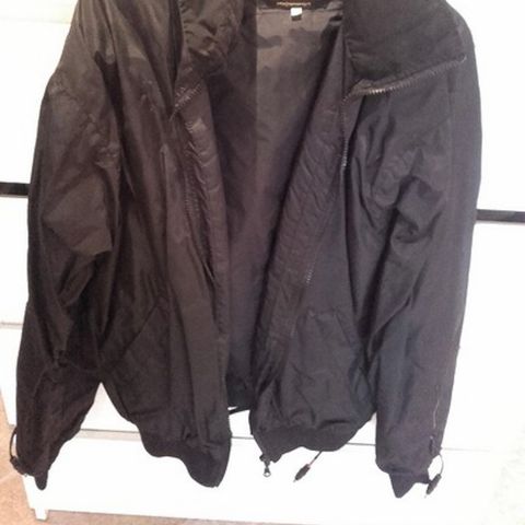 Mc jakke Halvorsson lite brukt ( herre) str 50. Kr 1399 Mc jakke Halvorsson lite brukt ( herre) str 50. Kr 1399