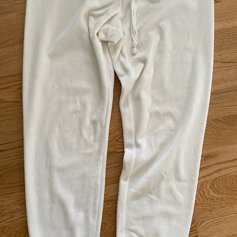 Busnel linbukse str 38 | FINN.no Busnel Tredias Trousers Vide Bukser Hvit BUSNEL