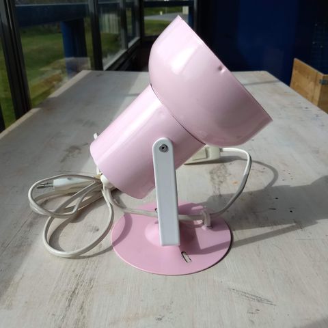 skrivebord nattbord lampe Lisbeth Dahl | FINN.no skrivebord nattbord lampe Lisbeth Dahl | FINN.no