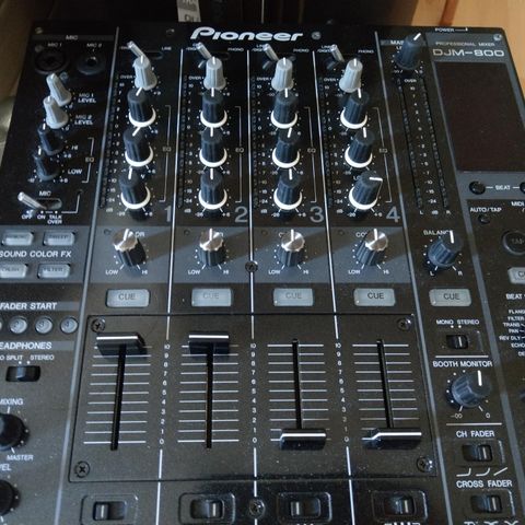 Røde Caster Pro Podcast studio | FINN.no RØDE Caster Pro Podcast Studio | musikkhandel.no