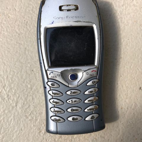 Nokia 3210 mekstra deksler og lader! samlet kr 400 | FINN.no Nokia 3210 mekstra deksler og lader! samlet kr 400 | FINN.no