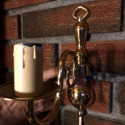 Luna parafinlampe til vegg | FINN.no Luna parafinlampe for vegg | FINN.no