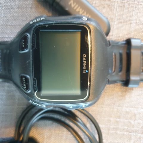 Pent brukt Polar V800 GPS klokke med lader | FINN.no Pent brukt Polar V800 GPS klokke med lader | FINN.no