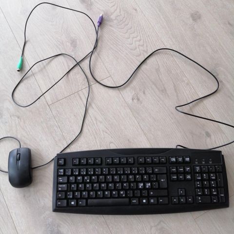 Logitech iPad tastaturer for kr. 100 | FINN.no Logitech iPad tastaturer for kr. 100 | FINN.no