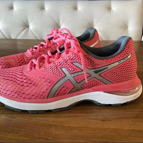 Nike Free Run +3, Løpesko dame, Rosa, str 40 | FINN.no Nike Free Run +3, Løpesko dame, Rosa, str 40 | FINN.no