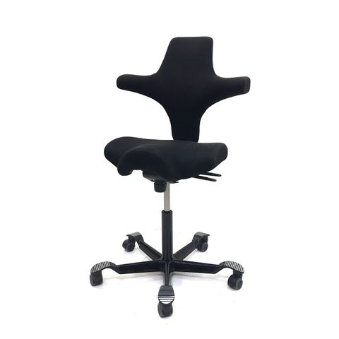 Midlertigig utsolgt HÅG capisco 8106, (Sort) Brukte Ergonomisk kontorstol Håg Capisco 8106nytrukket i sort stoff