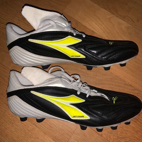 Babolat Tennissko barn str 3435 | FINN.no Babolat Tennissko barn str 3435 | FINN.no