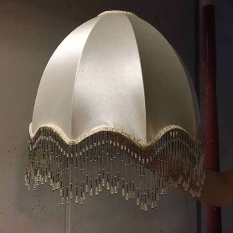 Kuskinnsteppe, mørk brun, kr. 500, | FINN.no Autentisk fang hong lampe | FINN.no