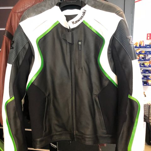 Kawasaki ninja kjørejakke str: 52 42 L | FINN.no Kawasaki ninja kjørejakke str: 52 42 L | FINN.no