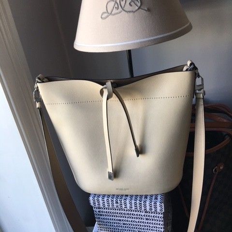 Y 3 Day Messenger Bag (Rød) | FINN.no Michael kors veske lommebok Kjøpe, selge og utveksle