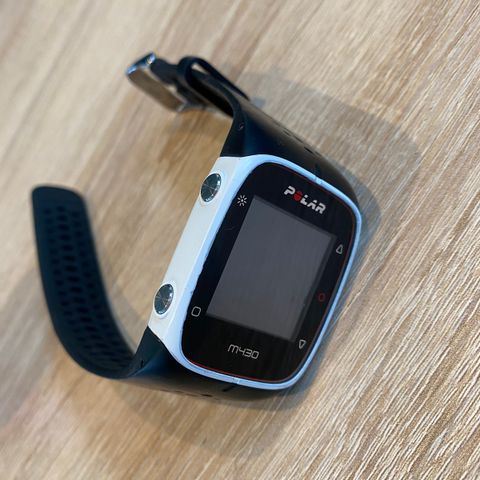 Strøken pulsklokke Polar M430 med helt ny lader | FINN.no Strøken pulsklokke Polar M430 med helt ny lader | FINN.no