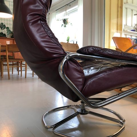 Relieve recliner fra Fagmøbler. Ubetydelig brukt. Hbo 12000 Relieve recliner fra Fagmøbler. Ubetydelig brukt. Hbo 12000