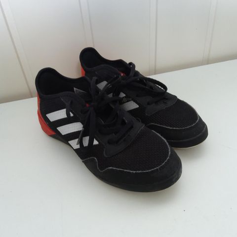 Pent brukt Nike Sko str 23,5 | FINN.no Pent brukt Nike Sko str 23,5 | FINN.no