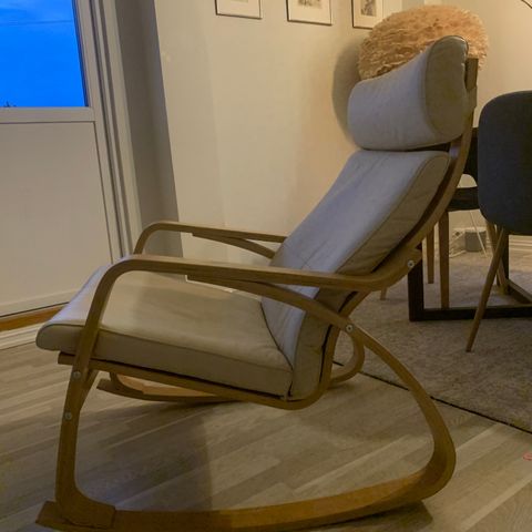 Poang (fra Ikea) gyngestol med fotskammel (SOM NY) | FINN.no Poang (fra Ikea) gyngestol med fotskammel (SOM NY) | FINN.no