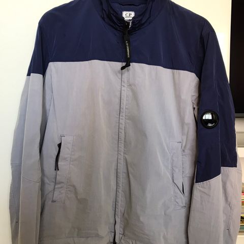 Lys grønn bomber jakke | FINN.no Lys grønn bomber jakke | FINN.no