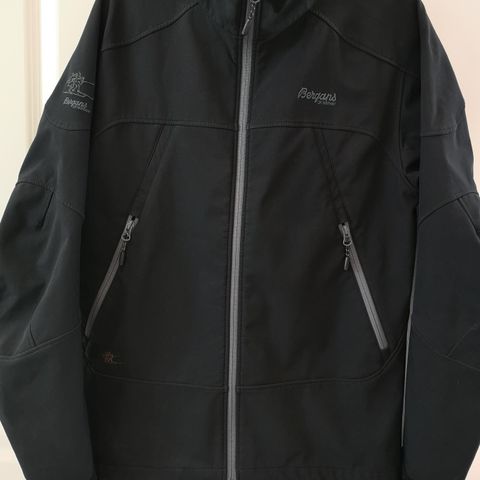 Volcom skinnjakke | FINN.no Volcom skinnjakke | FINN.no
