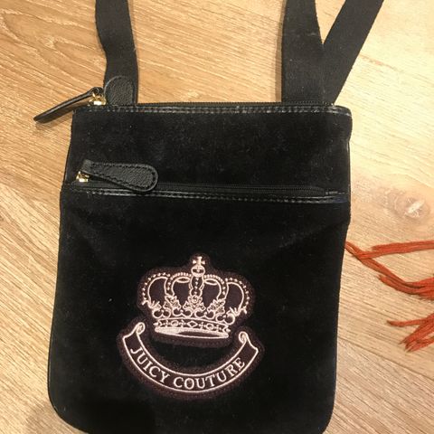 Pent brukt veske fra Superdry (barnestørrelse) | FINN.no Pent brukt veske fra Superdry (barnestørrelse) | FINN.no