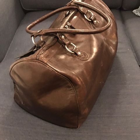 Weekendbag fra Hope | FINN.no Vakker shopping bag i ekte skinn, helt ny! | FINN.no