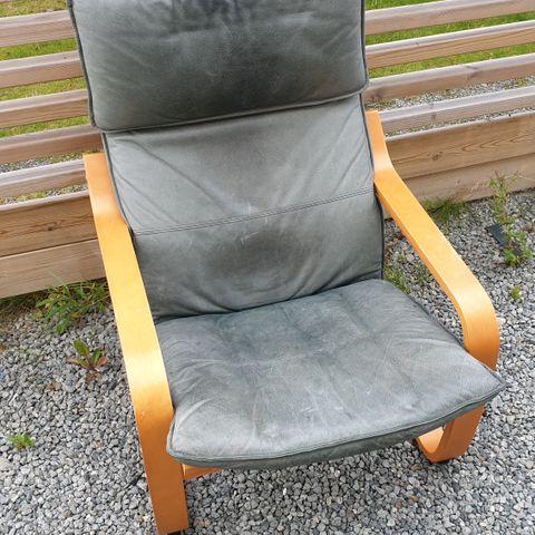 POENG STOL OG SKAMMEL FRA IKEA SELGES | FINN.no POENG STOL OG SKAMMEL FRA IKEA SELGES | FINN.no