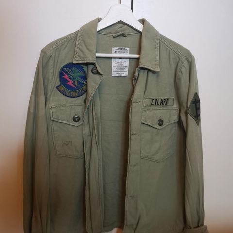 DAY Birger et Mikkelsen Canned utilitymilitærsafari jakke DAY Birger et Mikkelsen Canned utilitymilitærsafari jakke