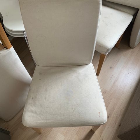 2 stykk IKEA stoler gis bort | FINN.no 2 stykk IKEA stoler gis bort | FINN.no