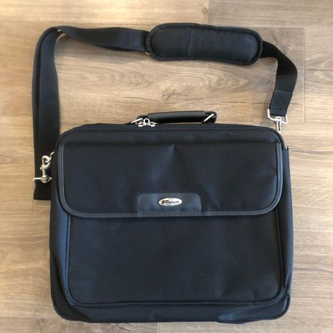 PC vesketrille bag | FINN.no PC vesketrille bag | FINN.no