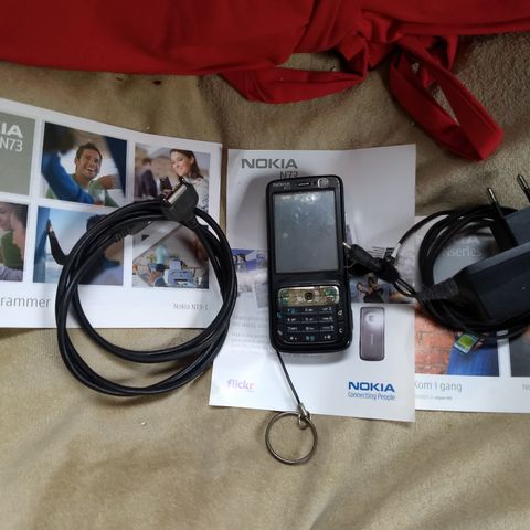 Nokia 3210 mekstra deksler og lader! samlet kr 400 | FINN.no Nokia 3210 mekstra deksler og lader! samlet kr 400 | FINN.no