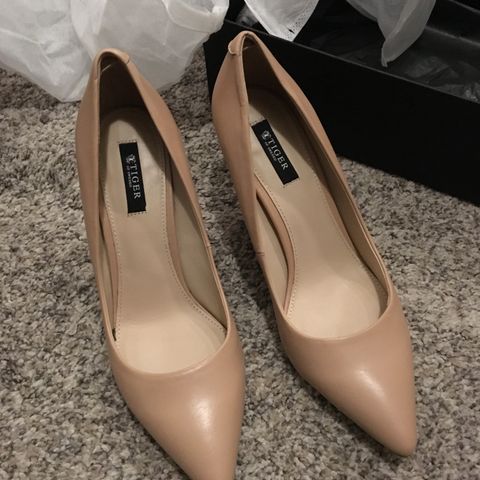 Beige 1 'Romy' pumps Jimmy Choo Pumps - Sko Til Dame Beige 1 'Romy' pumps Jimmy Choo Pumps - Sko Til Dame