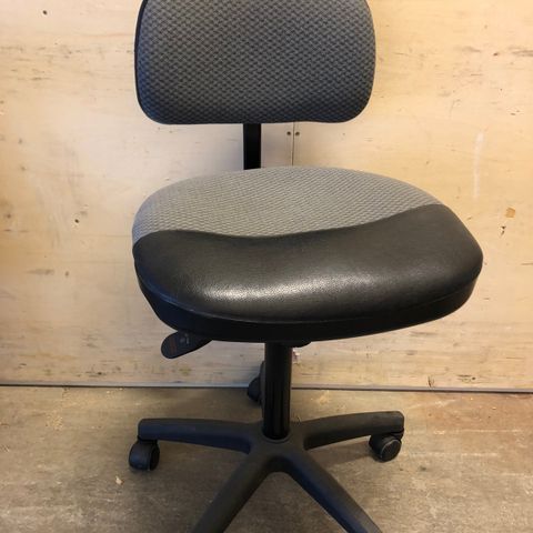 Håg balans ergonomisk kne stol selges rimelig | FINN.no Håg balans ergonomisk kne stol selges rimelig | FINN.no
