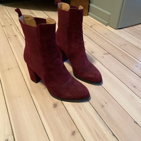 Flott boheme jakke str.1 i lin.m.hette. | FINN.no Eva&Claude dansk design jakke og skjørt | FINN.no
