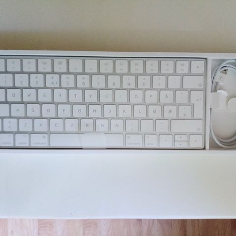 Apple magic keyboard + mouse 2 uåpnet! | FINN.no Nytt Apple tastatur i uåpnet eske | FINN.no